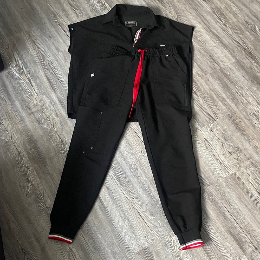 Mediclo Black Scrub Set